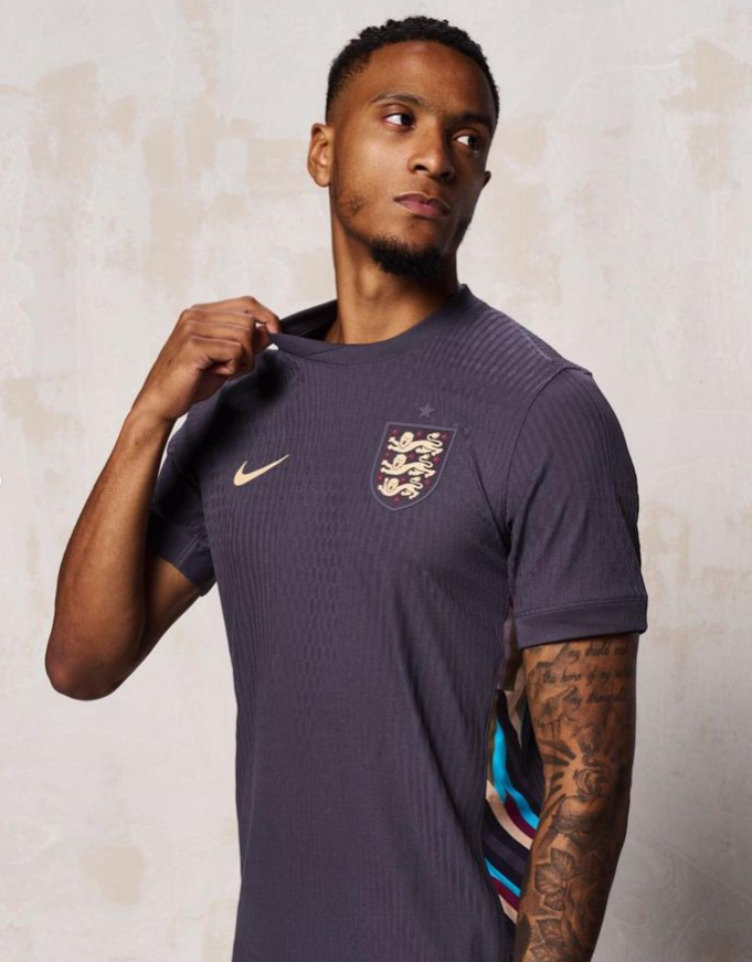 CHEAP/BEST BRANDED FOOTBALL T-SHIRTS MIX FROM 21€/Unit