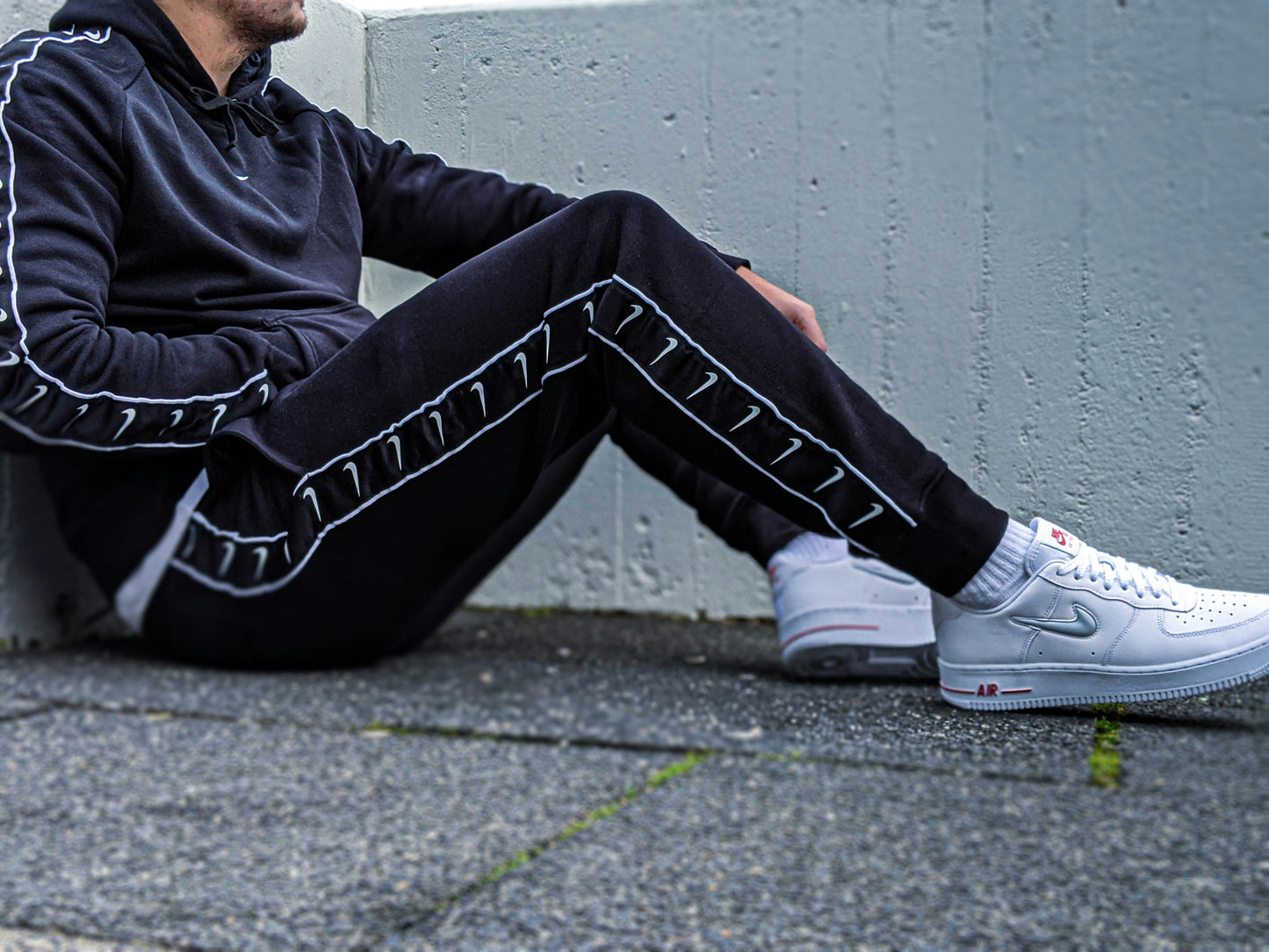 CHEAP/BEST NIKE TRACKPANTS FROM 22€/Unit